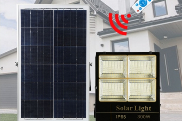 Solar Light TOPSOLAR 300W 4 ô với công suất lớn