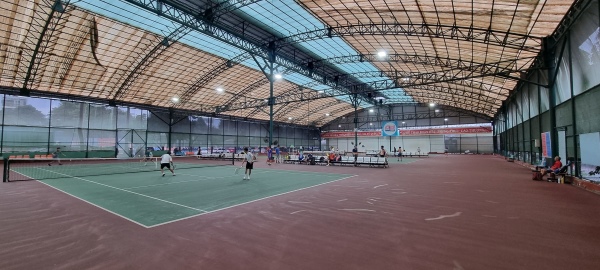 Bố trí đèn sân Tennis đúng chuẩn tăng trải nghiệm cho người chơi